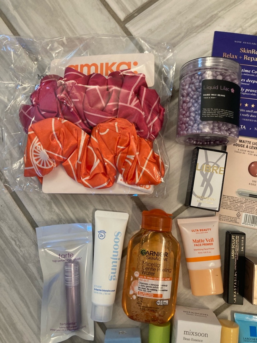Beauty Sampler - Picture 2 of 5